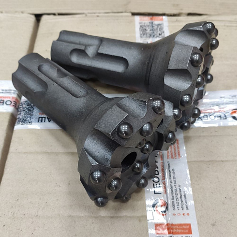 Буровая коронка для пневмоударного бурения КНШ-130П.22.102 фото